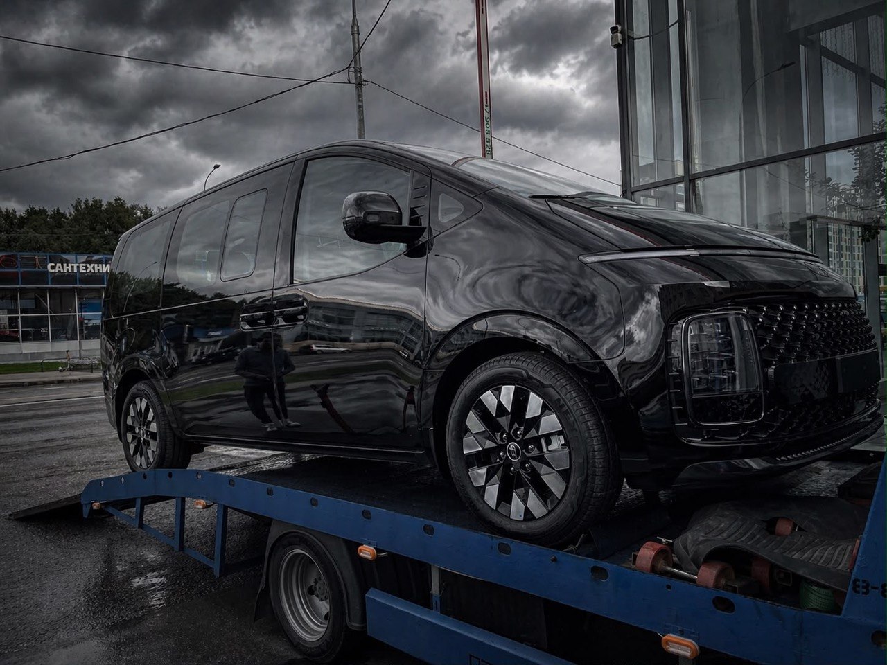 Перевозка автомобиля эвакуатором